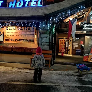 Chris-tal Hotel